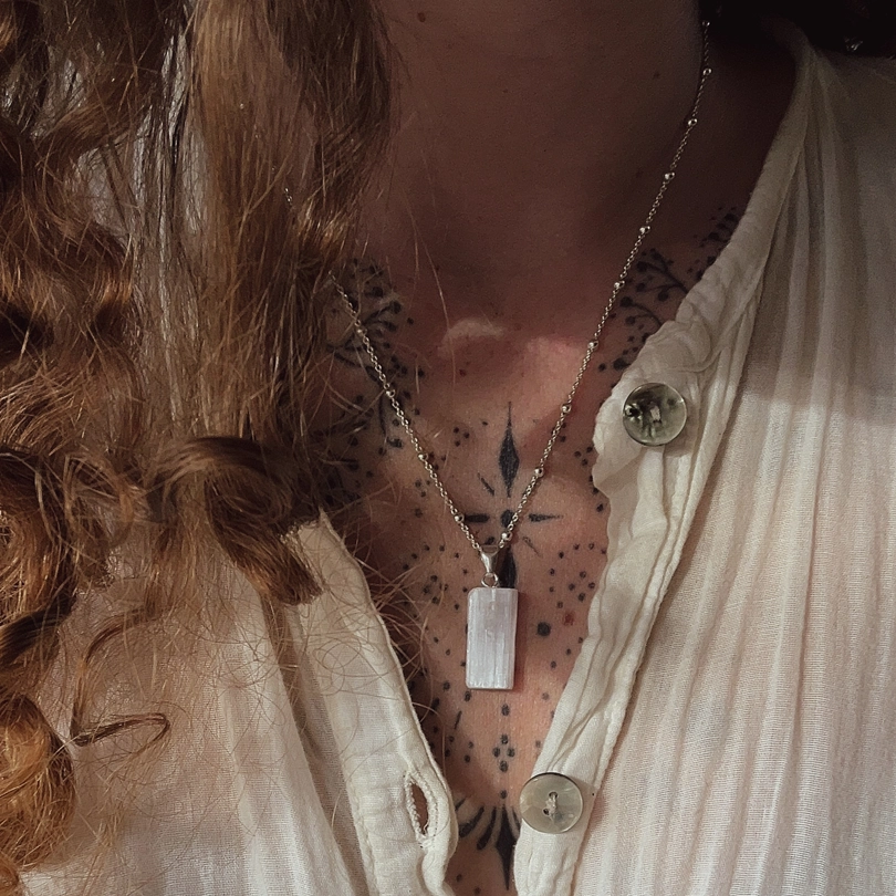 pendente in Selenite grezza